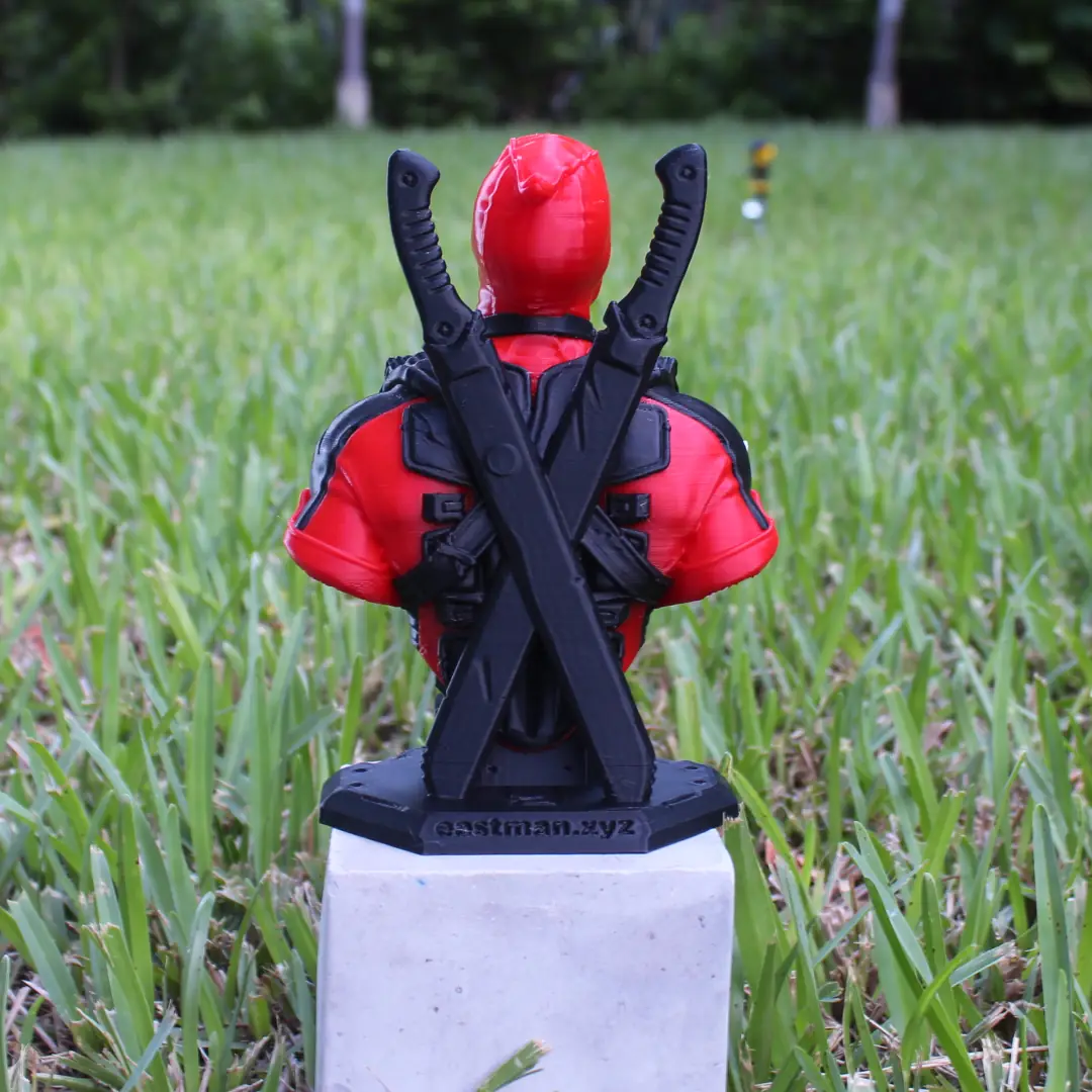 Busto Deadpool - apoyo 3