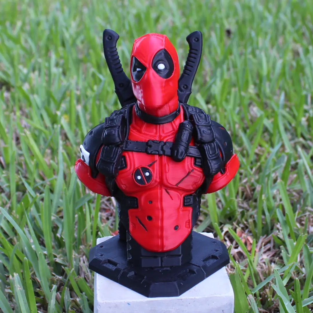 Busto Deadpool - apoyo 5